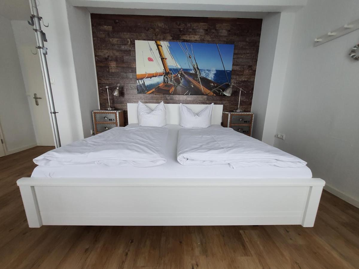 Haus Achtern Diek In Erster Reihe Am Meer Fehmarn Exterior foto