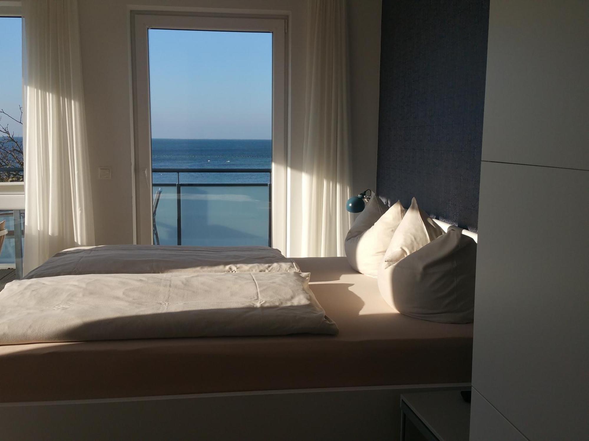Haus Achtern Diek In Erster Reihe Am Meer Fehmarn Exterior foto