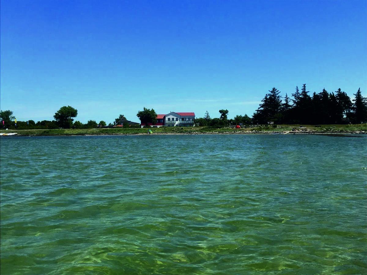 Haus Achtern Diek In Erster Reihe Am Meer Fehmarn Exterior foto