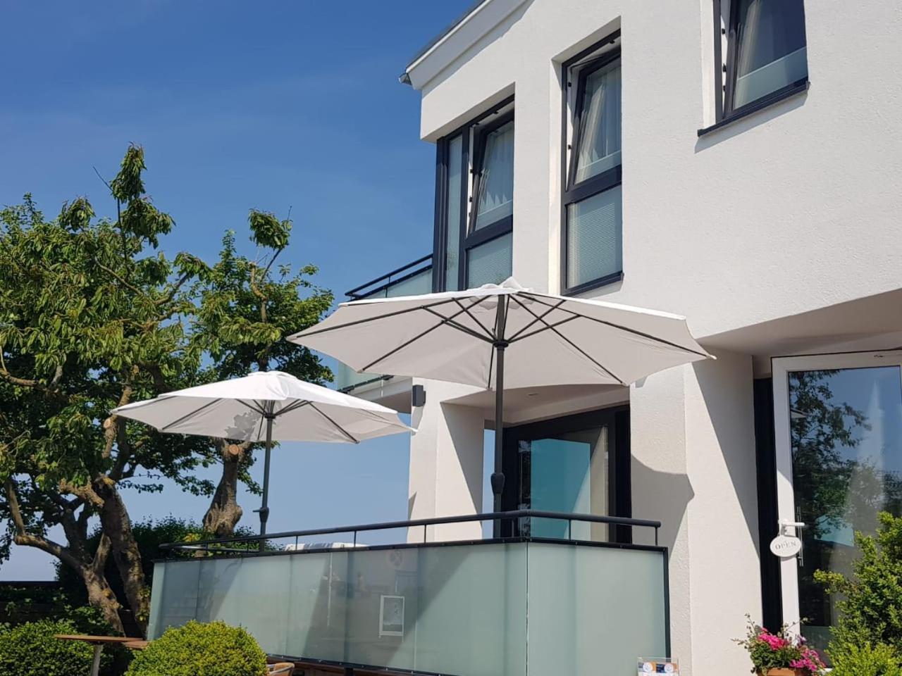 Haus Achtern Diek In Erster Reihe Am Meer Fehmarn Exterior foto